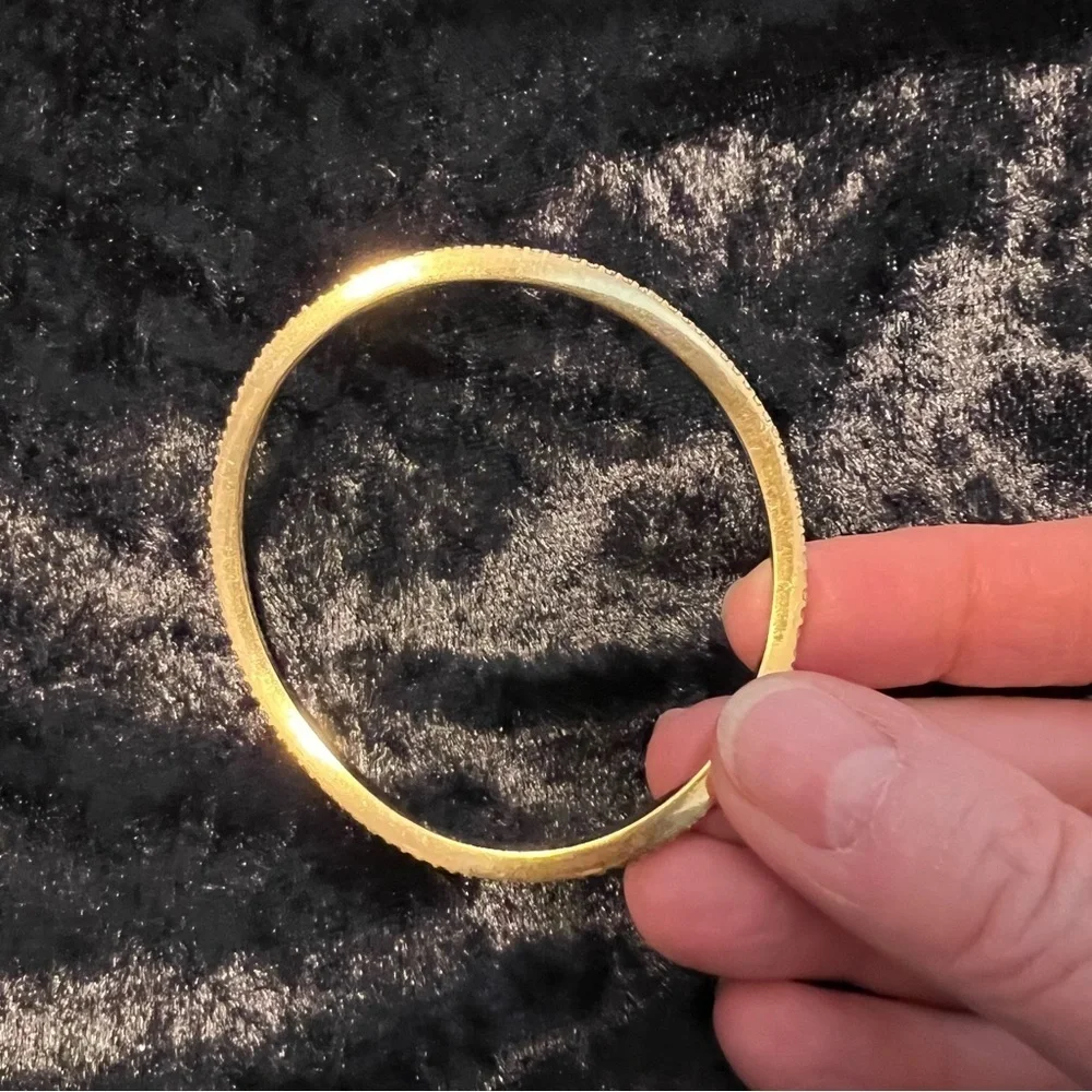 J.CREW GOLD WAVY PAVE CRYSTAL BRACELET EUC